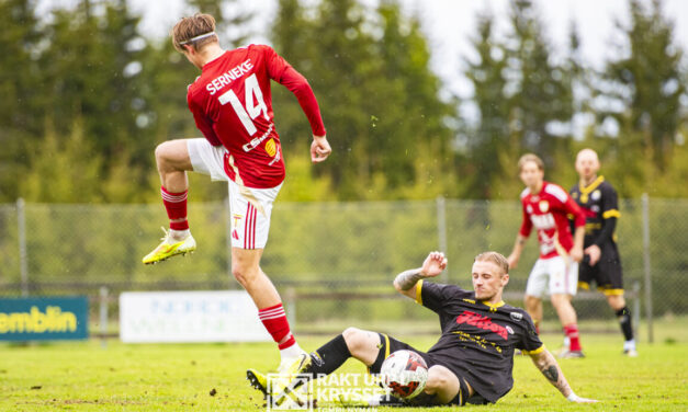 Derby, dramatik och röda kort – se bilderna från Halvorstorp–TBoIS